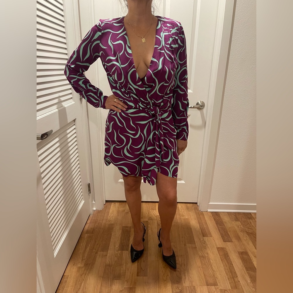 Diane vonFurstenberg silk mini dress